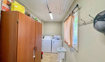 806 7th Ave, Britton, SD 57430