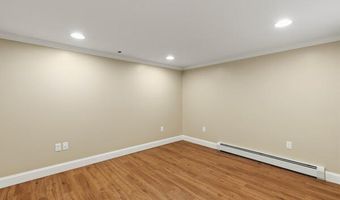 14 Fox Hollow Dr, Auburn, ME 04210