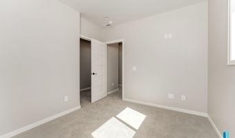 2516 E Chestnut Trl, Brandon, SD 57005