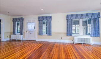 43 Standish Rd, Jamestown, RI 02835