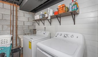 74 Kakely St, Albany, NY 12208