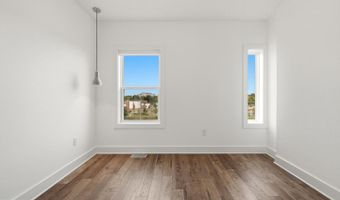 44824 TIVERTON Sq, Ashburn, VA 20147