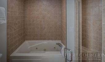 123 Bear Cub Ln 123, Banner Elk, NC 28604