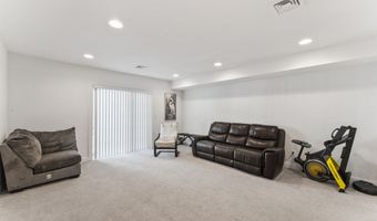 403 Copper Square Dr 403, Bethel, CT 06801