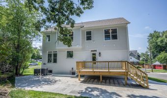 2100 PATRICK HENRY Dr, Arlington, VA 22205
