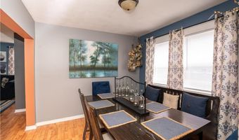 62 SPRING St, Lincoln, RI 02838