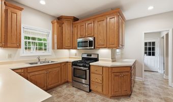 140 Tall Oaks Dr, Alto, GA 30510