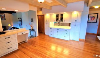 14 Vermillion Dr, Avon, CT 06001