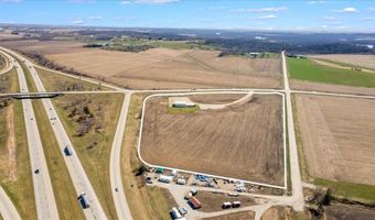 4299 Lewis Access Rd, Center Point, IA 52213
