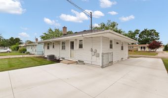 160 Canterbury St, Adrian, MI 49221