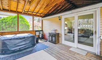 877 DORIS Dr, Arnold, MD 21012