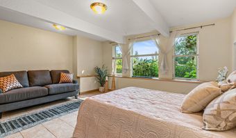 1042 Oak Knoll Dr, Ashland, OR 97520
