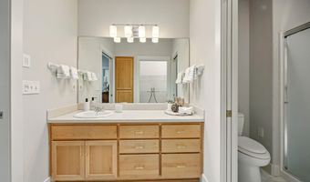 969 Golden Aspen Pl, Ashland, OR 97520