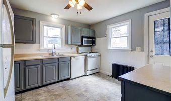 2540 W Shore Rd, Warwick, RI 02889
