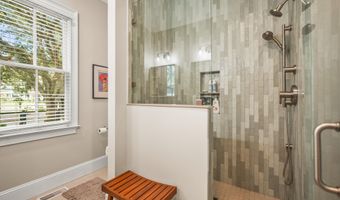 4 Waterbird Dr, Beaufort, SC 29907
