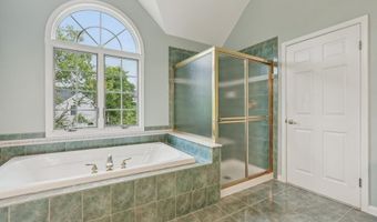 9 LABAW Way, Belle Mead, NJ 08502