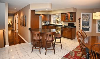 105 S Merrivale Ave, Beverly Shores, IN 46301