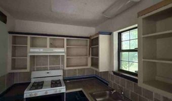 607 NW 2nd St, Atkins, AR 72823