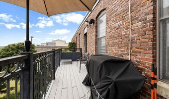 24 Pleasant St, Bangor, ME 04401