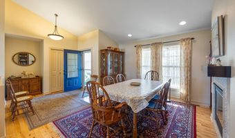 417 33rd St SW, Altoona, IA 50009