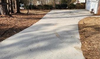70 Aberdeen Pl, Acworth, GA 30101