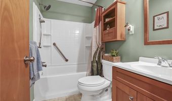 183 Sunrise Dr, Amherst, OH 44001