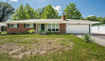 119 Smith Dr, Ballwin, MO 63011