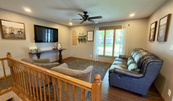 814 S Park St, Aberdeen, SD 57401