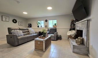 71 Venus Ave, Burlington, VT 05408