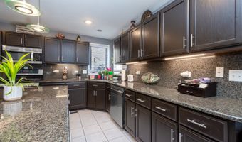 541 N 4th Ave, Addison, IL 60101