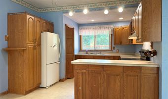 3023 Woodland St, Ames, IA 50014