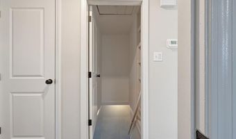 73 Tucker St, Lincoln, RI 02865