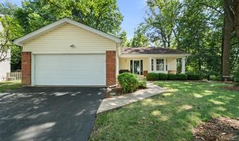 700 Auber Ridge Ct, Ballwin, MO 63011