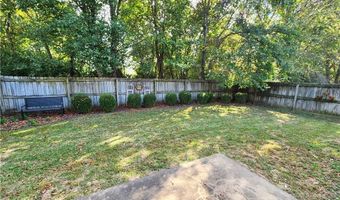 42 Cheryl Cir, Bentonville, AR 72712