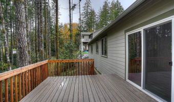 311 E Lakeland Dr, Allyn, WA 98524