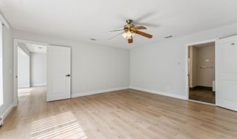 33 Huntsville Rd, Andover, NJ 07860