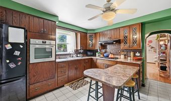 70 Holt St, Airville, PA 15203