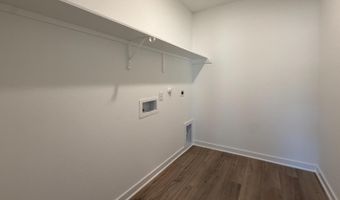 242 Brood Dr, Adkins, TX 78101