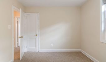 1410 QUINN St 6, Arlington, VA 22209