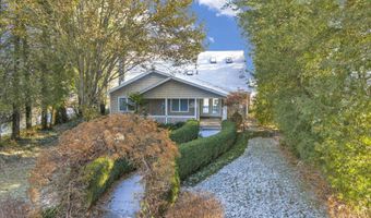 2769 Lakeshore, Applegate, MI 48401