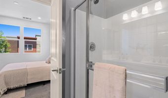 316 Antoni Gln 906, Escondido, CA 92025