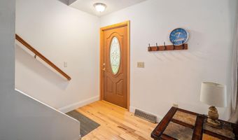 1129 Meadowdale Rd, Altamont, NY 12009