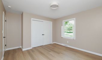 5445 E 72nd Pl, Indianapolis, IN 46250