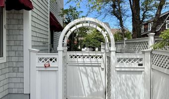 40 Karge St, Bay Head, NJ 08742