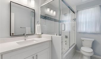 3774 Hunters Chase Ct, Peachtree Corners, GA 30096