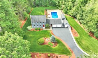 66 Cambridge Rd, Bedford, NH 03110