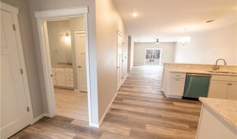 1364 Cypress Ct, Altoona, WI 54720