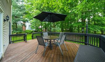 205 IRONWOOD Cir, Aurora, OH 44202