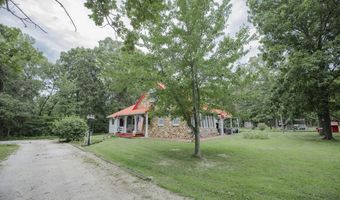 942 N Dade 131, Arcola, MO 65603