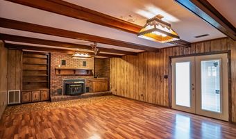 5042 Dummyline Rd, Batesville, MS 38606